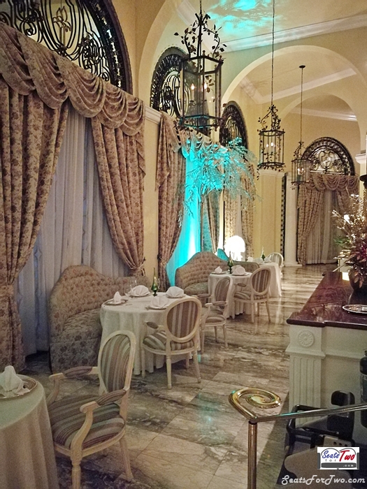 Classic and elegant Champagne Room