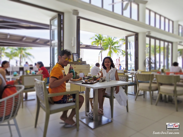 lunch date overlooking Boracay white beach