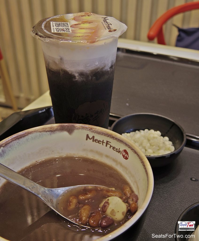 Herbal Tea with Fresh Milk and Grass Jelly